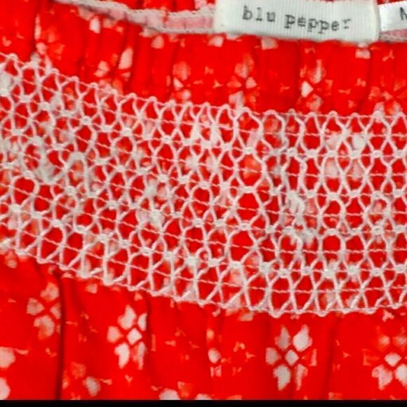 Blu Pepper Cherry Red French Provincial Print Shirts sz M - Picture 2 of 2